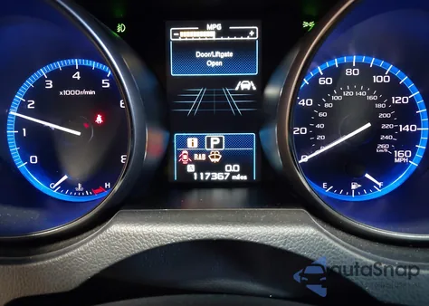 2018 Subaru Outback 3.6R Limited z USA, uszkodzony, nr VIN 4S4BSENC6J3285902